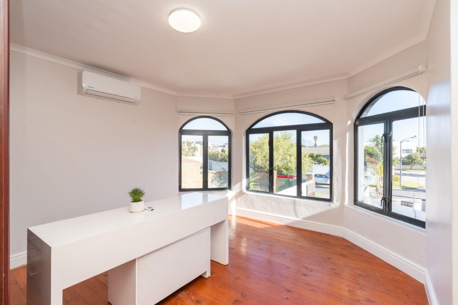 To Let 4 Bedroom Property for Rent in Milnerton Ridge Western Cape